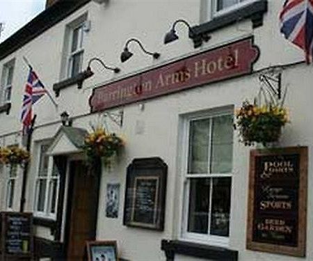 The Barrington Arms Hotel Shrivenham Exterior photo